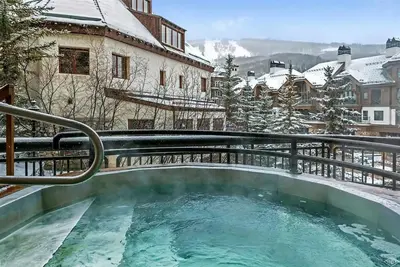 Image de Ski-In, Ski-Out! Condo de luxe de 2 chambres à St. James Place, Beaver Creek