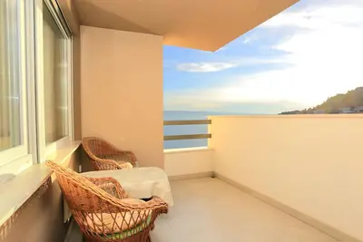 Appartement de deux chambres prés de la plage Duce, Omis (A-4795-b)