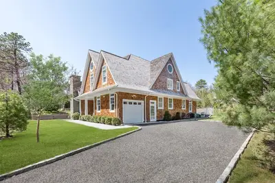 Image de Stunning Home In East Hampton! ! !