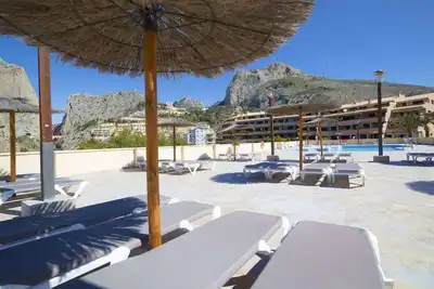 Image de Confortable appartement pour 4 personnes avec climatisation, piscine, Wifi, Tv, terrasse et parking