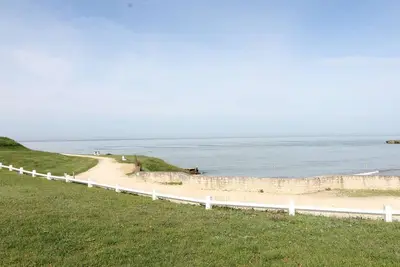 Image de Studio avec terrasse et parking à Royan