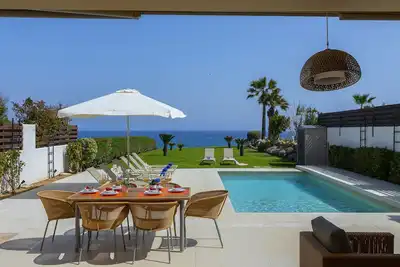 Image de Protaras Beachfront Villa Pietra