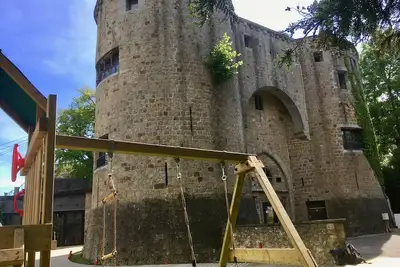 Image de Aux Trois Lions, Châtelet de Barbençon