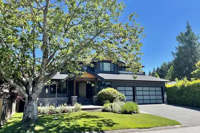 Image de Beautiful Private Basement Suite in the Heart of Edgemont Village