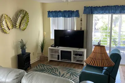 Image de The Colony Iii 204 - Walk to beach in Surfside Beach