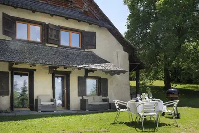 Image de Maison de vacances privée avec Wifi, Tv, terrasse, animaux admis, vue panoramique, parking