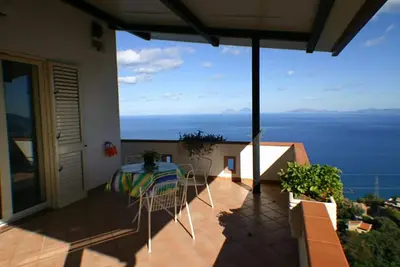 Image de Vacances élégante Villa sur 3 niveaux-Capo d'Orlando Sicile Avec Vue Mer