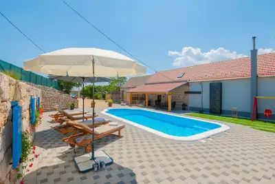 Image de Maison confortable Ă Imotski avec WiFi