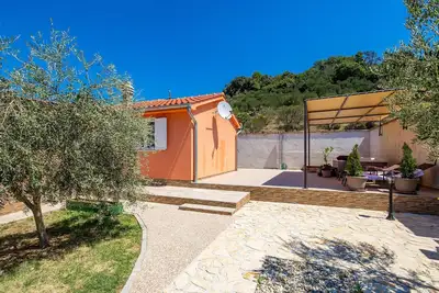 Image de Superbe maison à Mundanije avec WiFi