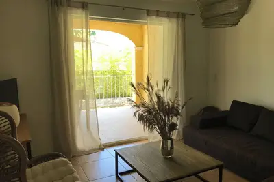 Image de Ground floor of a villa with terrace near the beach
