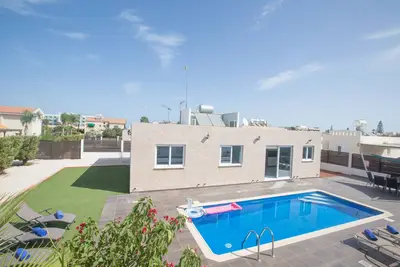 Image de Villa Noele, Beautiful 3bdr Protaras Bungalow with Pool, Close to Fig Tree Bay