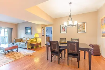 Image de 2br w / Gym, piscine, courts de tennis, près de la plage