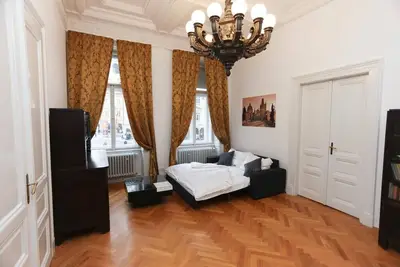 Royal Residence Prague Castle 160 m2 + Balcony