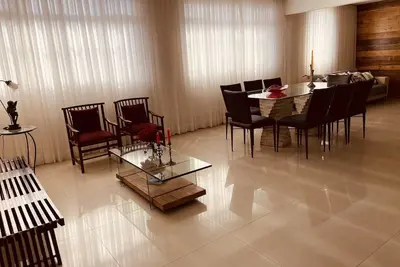 Image de Grand Gutierrez de 3 chambres à proximité de plusieurs hôpitaux