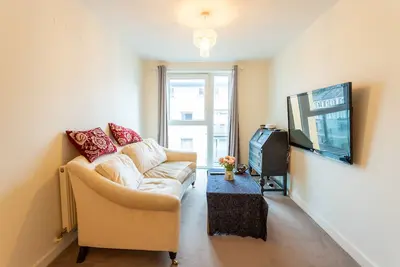 Image de Incroyable appartement de 2 chambres et 2 salles de bains avec balcon Ă Greenwich