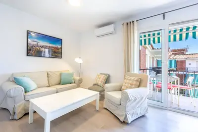 Image de Appartement de vacances moderne \"Alborán Playa\" avec climatisation, Wi-Fi et terrasse