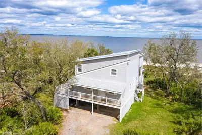 Image de Private Beach - Ocean Front on Coffin Point