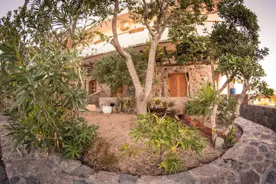 Image de Vagia Beach Apartments. Secluded Gateway over the Beach.