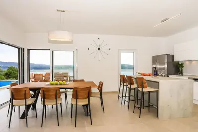 Image de Maison de vacances privée avec Wifi, piscine privée, climatisation, Tv, terrasse, parking