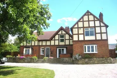 Image de Arden Hill Farm House * 16 personnes * Hot Tub * Table de billard * Vues magnifiques *