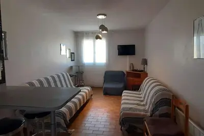 Image de Agreable Appartement Avec Chambre Et Cabine Separee A Proximite De La Plage