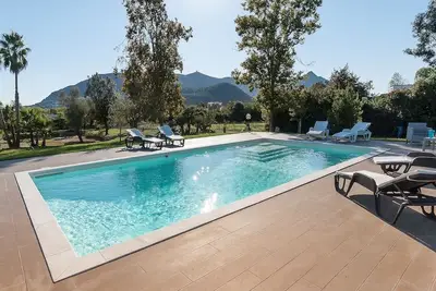 Image de Magnificent Depandance with Pool in Villa 900 mt from the beach