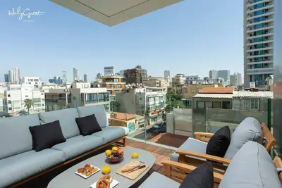 Image de Luxury 1br at Hayarkon by HolyGuest