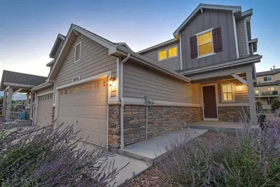 Image de 3br Luxury Townhome w/Ac in Central Location