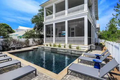 Image de Private Pool And Large Outdoor Space- 172 A Street by Royal Destinations