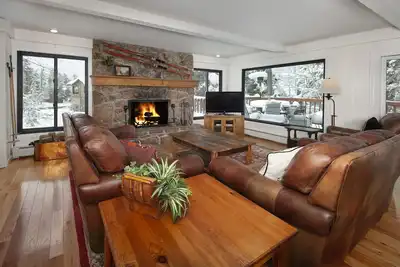 Image de Frisco Retreat with Hot Tub - 6 World Class Ski Resorts!