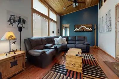 Image de 20 min ski-10 min to Breck-Heated Pool-Hot Tubs