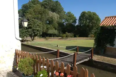 Image de House by the river, quiet area, close to mountains, beaches and towns and walks