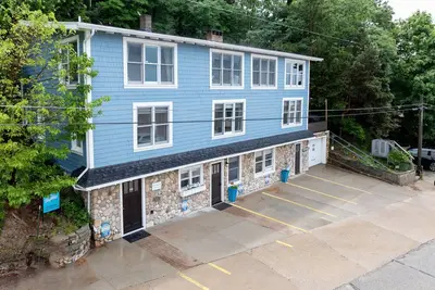Image de Iconic Condo across from the State Park Beach and