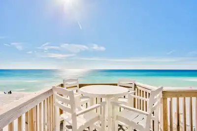 Waterside Dreams with Private Beach and Next To World Famous Pompano Joe's