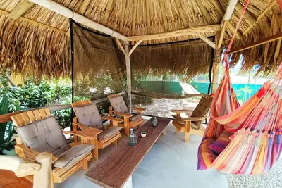 Image de Entire home  surrounded by a beautiful private garden