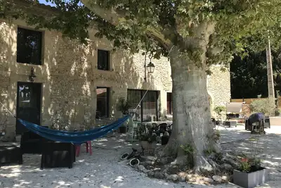Image de Mas provençal and its gîte for 20-22 people