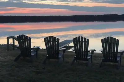 Image de Gorgeous Lakefront House, Ac, Private Dock, Kayaks, Canoe, Paddleboards