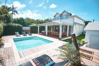 Image de Villa La Pointe et son bel extérieur avec piscine