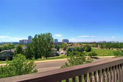 Image de Beautiful And Updated 1 Bedroom Condo In Dtc W/ Views!