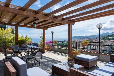Image de Magnifique maison de vacances privée pour 6 personnes avec Wifi, Tv, patio et parking