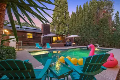 Image de Zen Meets Pool Retreat