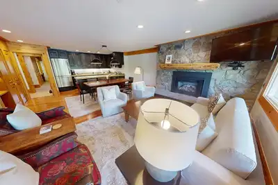 Image de Large Manor Vail Condo with Hotel Amenities