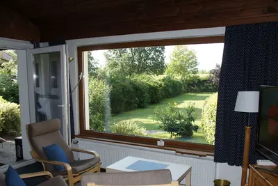Image de Vacation bungalow 'Uschi' with terrace in sunny south-facing position and large meadow by the forest
