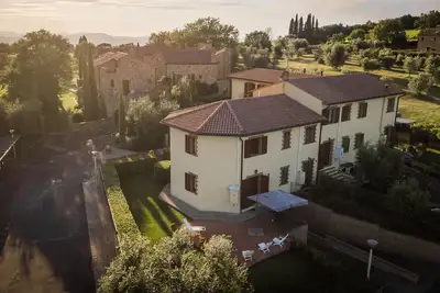 Image de Your home in Tuscany, in the land of Brunello