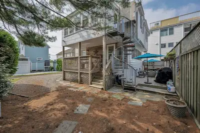 Image de 209b Midland \"The Cottage\"  Less than two blocks to Lewes Beach!