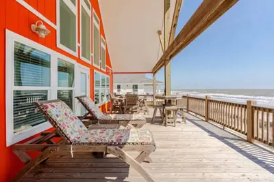 Image de Family Beach Front-House with loft