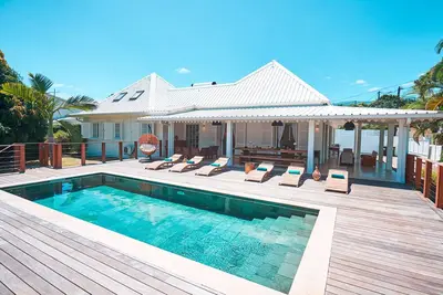 Image de Villa Jasmin et son bel extérieur avec piscine