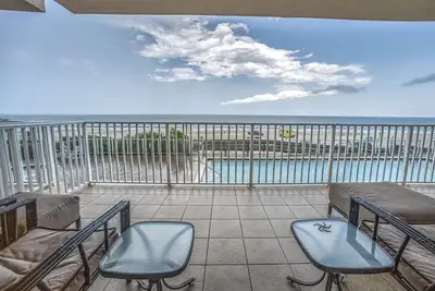 Image de Direct Oceanfront 3 Bedroom 3 Bath Luxury Condo #103 at Sanibel Condominium