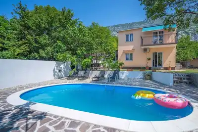 Image de Maison de vacances privée avec piscine privée, climatisation, Wifi, Tv, terrasse, parking