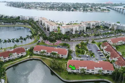 Image de Isla Del Sol Condo, Heated Pool, Water/Golf Views, 5 mins to St. Pete Beach!